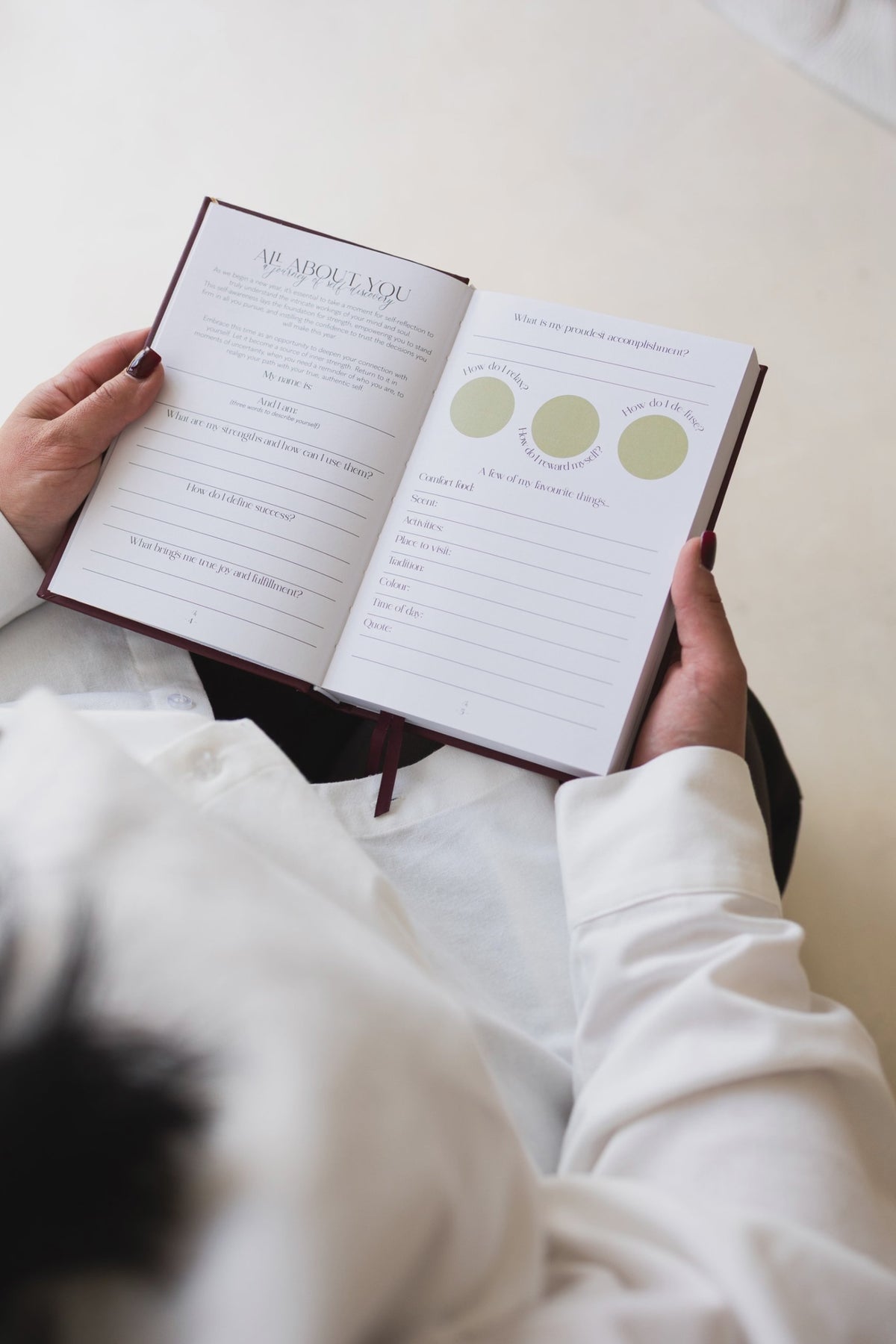A flick through the inside pages of the 2027 Mika Personal Planner